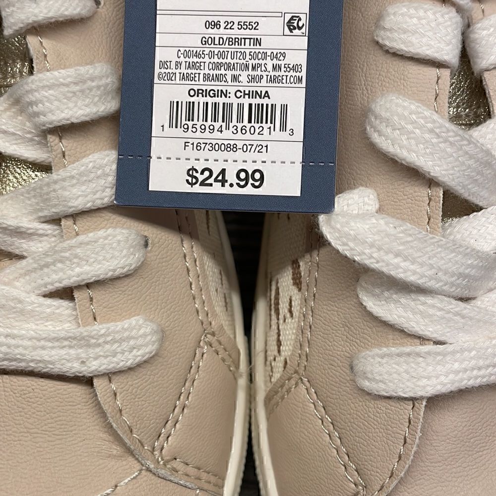 Women's Brittin Sneakers - Universal Thread - Picture 10 of 10